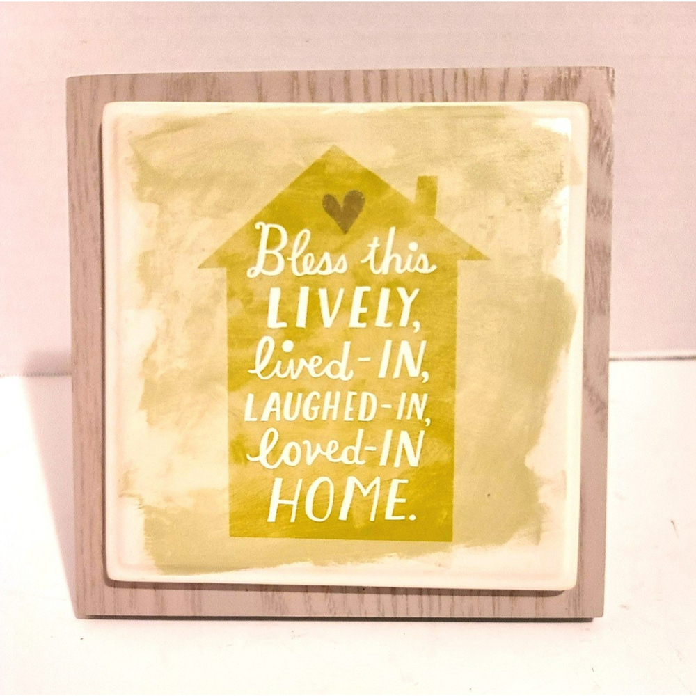 Hallmark Ceramic and Wood Trivet/Wall Hanging/Shelf Décor